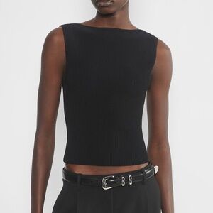 Aritzia Babaton Sculpt Knit Leading Top